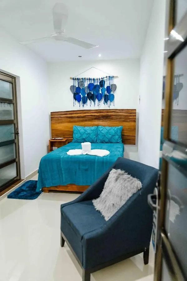 Hotel Naomi City Center Bacalar